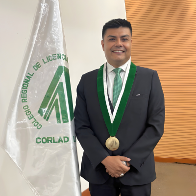 Lic. Gerardo Lozano - Supernumerario